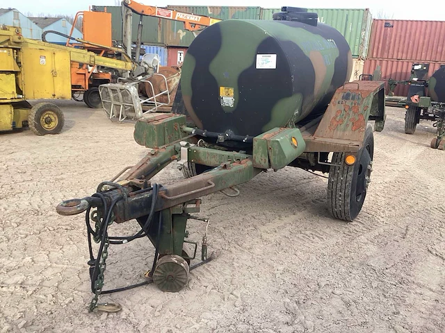 Watertank aanhangwagen - afbeelding 1 van  6