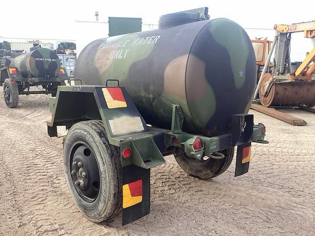 Watertank aanhangwagen - afbeelding 4 van  5