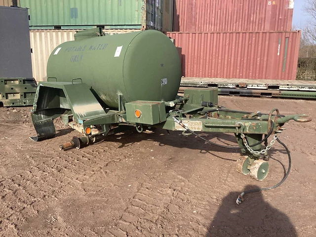 Watertank aanhangwagen - afbeelding 2 van  5
