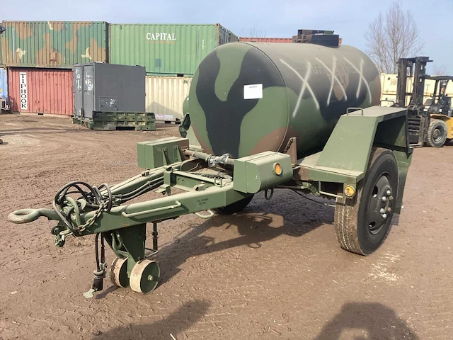Watertank aanhangwagen - afbeelding 1 van  5