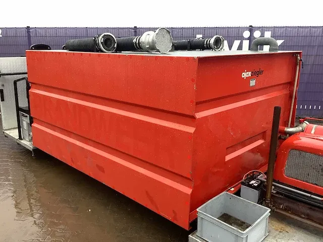 Watertank haakarm bak/brandweermateriaal 6000 liter - afbeelding 28 van  32