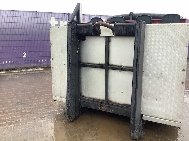 Watertank haakarm bak/brandweermateriaal 6000 liter - afbeelding 32 van  32