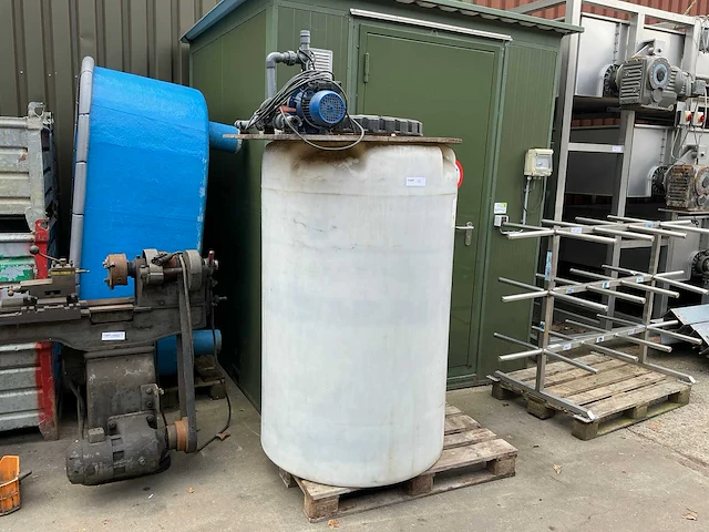 Watertank + pomp - afbeelding 1 van  8
