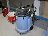 Waterzuiger numatic wvd 1500 met extra zuigmond. - afbeelding 1 van  3