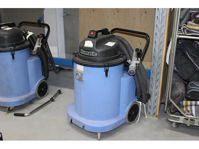 Waterzuiger numatic wvd 1800dh-2 met extra zuigmond. - afbeelding 1 van  3