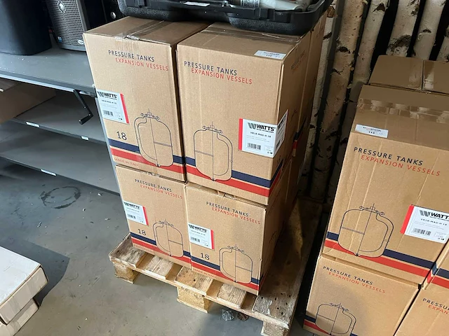 Watts - vr18-mag-h 18 - expansievat (8x) - afbeelding 1 van  2