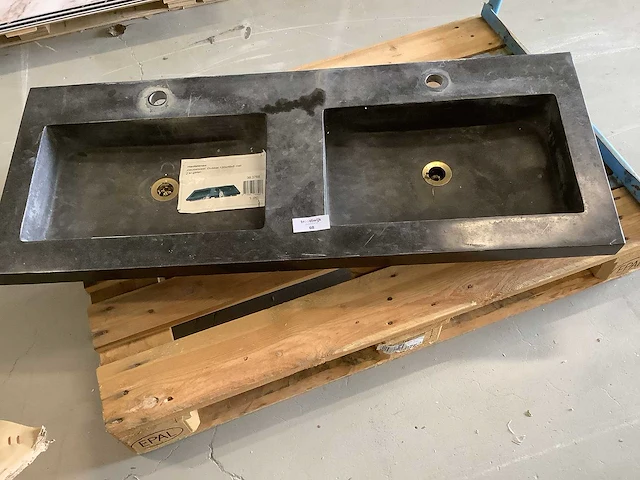 Wb - 39.3768 - meubel wastafel hardsteen met 2 kraangaten. - afbeelding 2 van  7