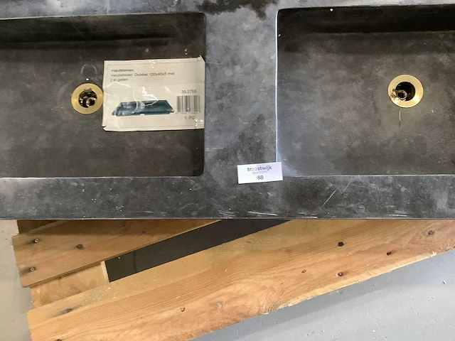 Wb - 39.3768 - meubel wastafel hardsteen met 2 kraangaten. - afbeelding 3 van  7