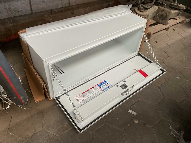 Weather guard storage box - afbeelding 3 van  4