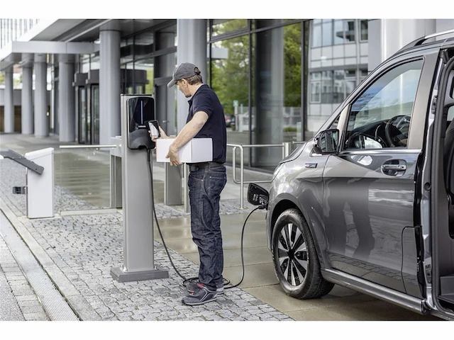 Webasto next 11kw incl. 7m kabel voor elektrische auto’s - afbeelding 4 van  6