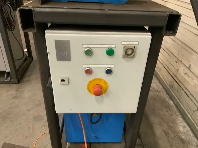 Weber hydraulische ponstafel - afbeelding 3 van  8
