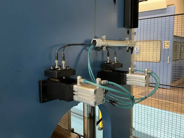 Weber hydraulische v-vormpers (c) - afbeelding 5 van  23