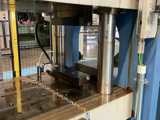 Weber hydraulische v-vormpers (c) - afbeelding 21 van  23