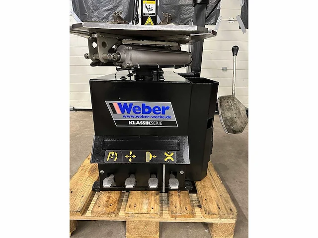 Weber tools - h2024 - tyre changing device - 2022 - afbeelding 4 van  10