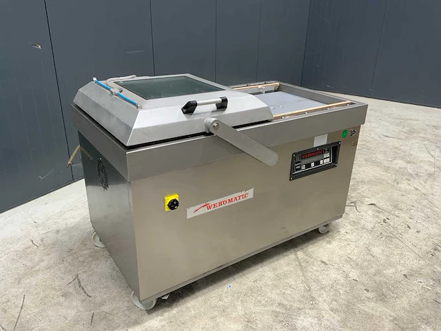 Webomatic system 4000 vacuüm zakken verpakkingsmachine - afbeelding 1 van  8