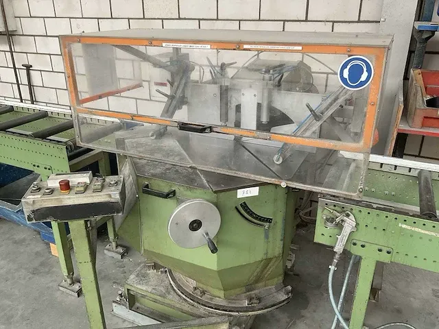Wecoma - ms 550 - verstekzaagmachine met aan- en afvoertafel - afbeelding 11 van  17