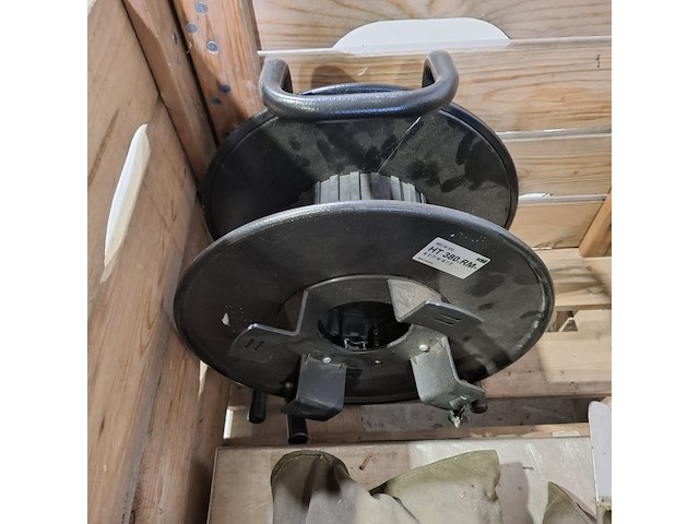 Weegschaal, gereedschap en steekwagen - afbeelding 4 van  10