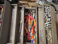 Weegschaal, gereedschap en steekwagen - afbeelding 7 van  10