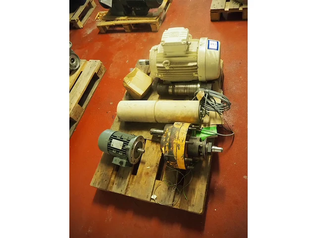 Weg / dutchi motors - afbeelding 3 van  8