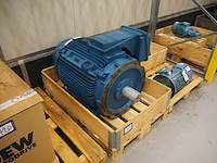 Weg - afbeelding 1 van  6
