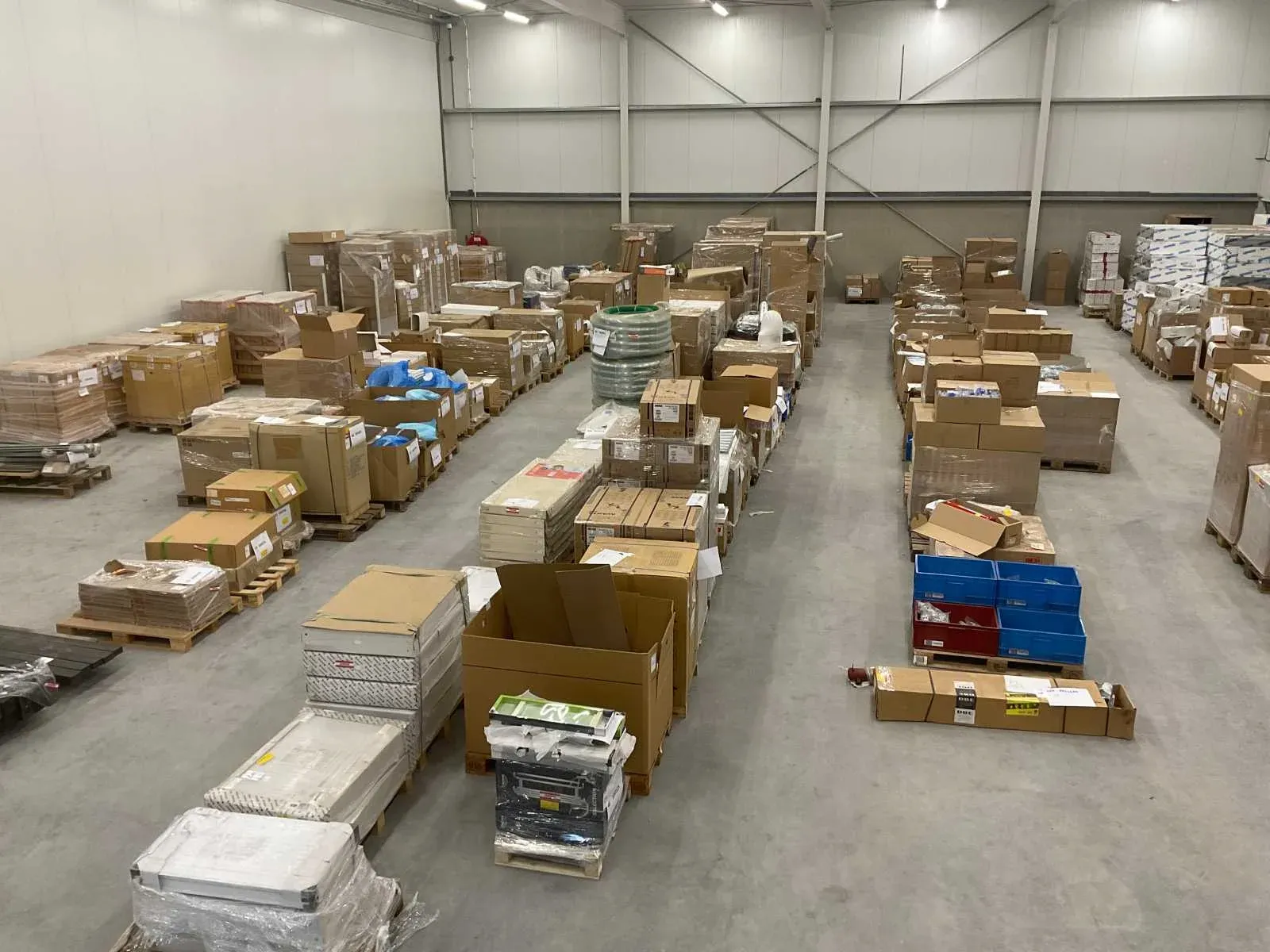 Wegens opruiming magazijn sanitair en installatieproducten
