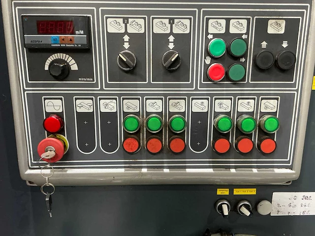 Weihai linares - concept dl3006 - vierzijdige profileer- en schaafmachine - afbeelding 14 van  17