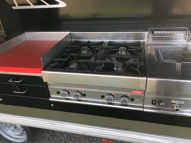 Weijer w2 barbecue foodtruck 2015 - afbeelding 9 van  33