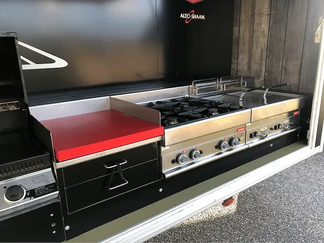 Weijer w2 barbecue foodtruck 2015 - afbeelding 10 van  33