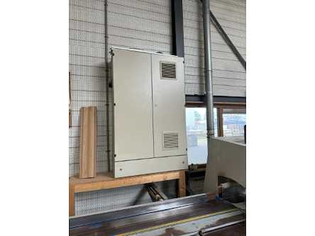Weinig - 2004 - opticut s75-1 - afkortcirkelzaagmachine - afbeelding 9 van  18