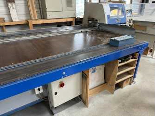 Weinig - 2004 - opticut s75-1 - afkortcirkelzaagmachine - afbeelding 15 van  18