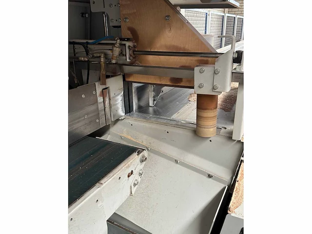Weinig - 2009 - opticut s90 - afkortcirkelzaagmachine - afbeelding 4 van  15