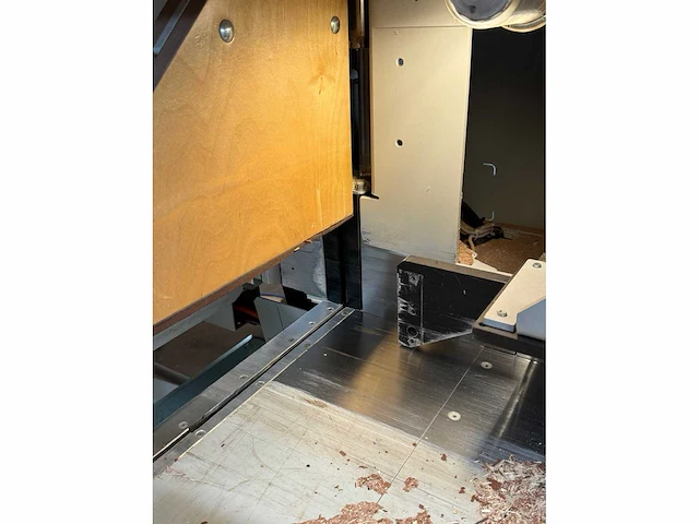 Weinig - 2009 - opticut s90 - afkortcirkelzaagmachine - afbeelding 5 van  15