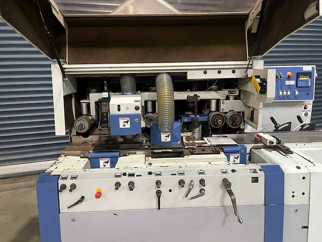 Weinig - 2009 - variomat - vierzijdige profileer- en schaafmachine - afbeelding 25 van  26
