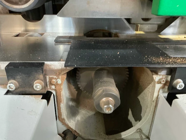 Weinig - 2012 - variomat - vierzijdige profileer- en schaafmachine - afbeelding 3 van  17