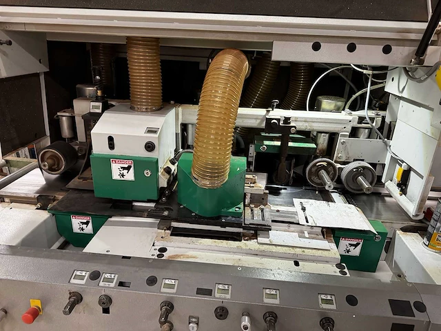 Weinig - 2012 - variomat - vierzijdige profileer- en schaafmachine - afbeelding 15 van  17