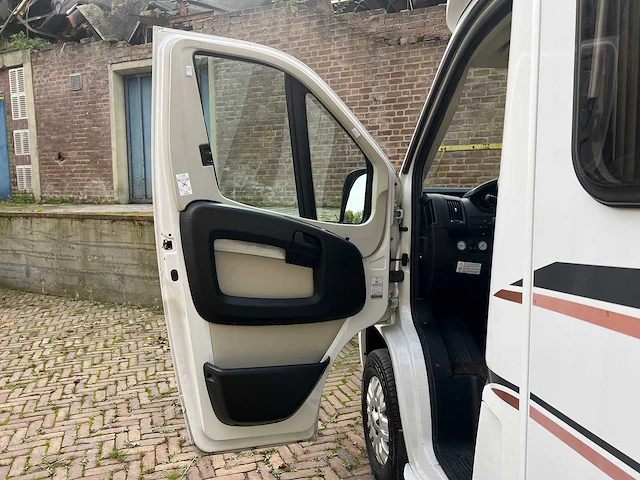Weinsberg caracompact 600 meg edition pepper 131pk 2016 (origineel-nl), kt-620-s -camper- - afbeelding 57 van  61