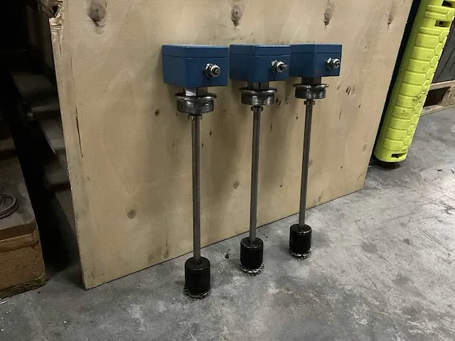 Weka ag xt-800e-o-tc2-n47-k11 vloeistofniveautransmitter - afbeelding 1 van  4