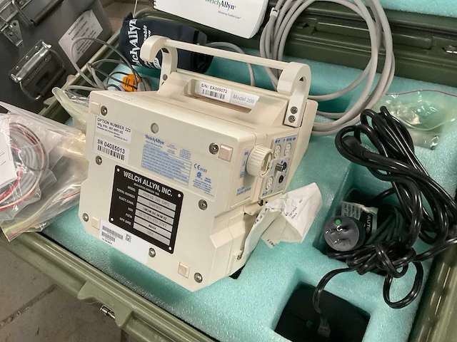 Welch allyn model 206el vital signs monitor - afbeelding 3 van  5