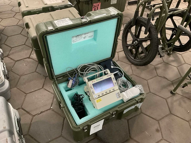 Welch allyn model 206el vital signs monitor - afbeelding 2 van  8