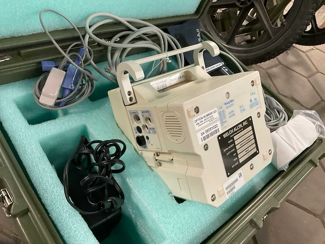 Welch allyn model 206el vital signs monitor - afbeelding 5 van  8