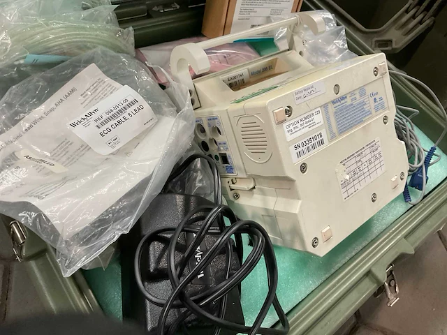 Welch allyn model 206el vital signs monitor - afbeelding 4 van  7