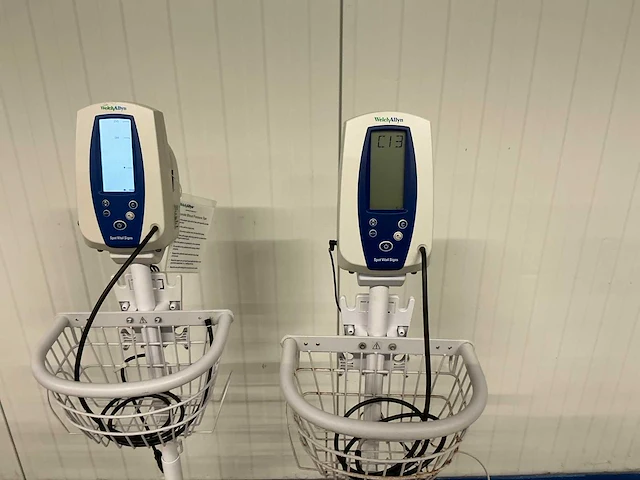 Welch allyn spot vital signs patiëntmonitor (2x) - afbeelding 2 van  4