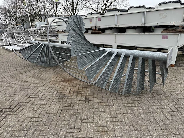 Wentel trap - afbeelding 7 van  7