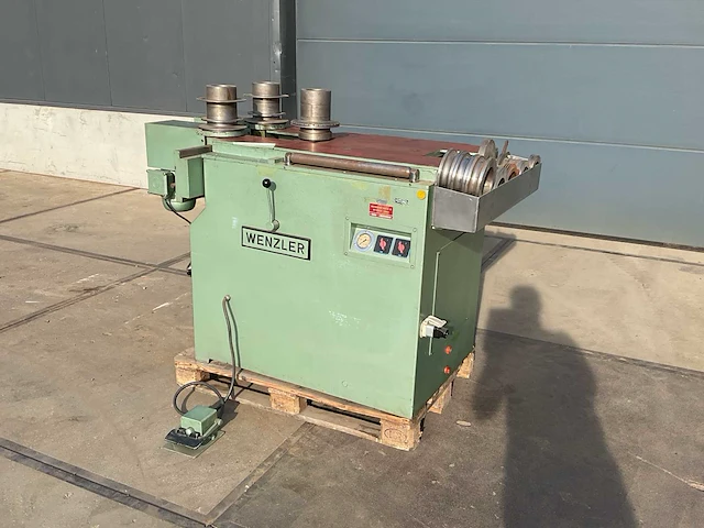 Wenzler wcbm 751 profielbuigmachine - afbeelding 1 van  9