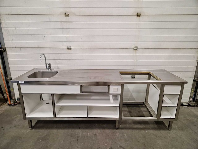 Werkbank - wastafel - buitenkeuken - 250 cm - afbeelding 2 van  2