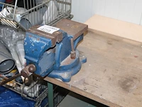 Werkbank met bankschroef. afmeting 120 x 60 x 89 cm. - afbeelding 2 van  3