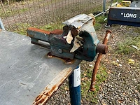 Werkbank met bankschroef - afbeelding 4 van  5