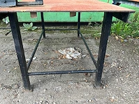 Werkbank met bankschroef - afbeelding 5 van  6