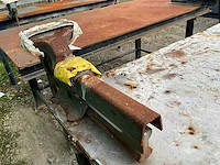 Werkbank met bankschroef - afbeelding 6 van  7
