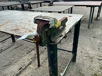 Werkbank met bankschroef - afbeelding 7 van  7